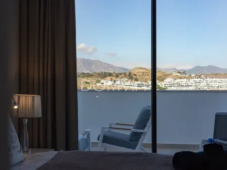 Appartement moderne 2CH avec grande terrasse et parking privé - Photo 4