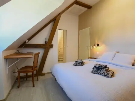 Maison, parking, animaux admis, Gite 12 personnes à Villechétif - Photo 10