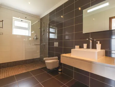Villa avec piscine privée, parking - 6 pers., Villa 6 personnes à Câmara de Lobos - Photo 14
