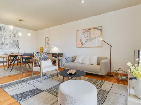 Appartement rénové avec parking privé - jusqu'à 6 pers. - Photo 2