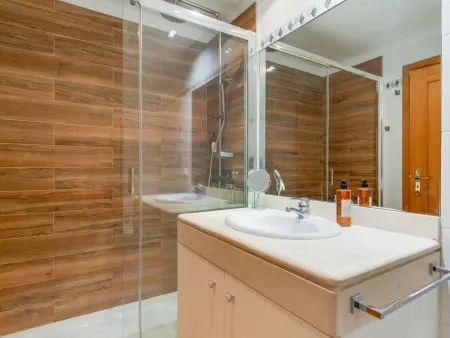 Appartement rénové avec parking privé - jusqu'à 6 pers. - Photo 13