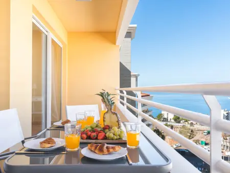 Appartement vue mer avec parking - 4 pers., Appartement 4 personnes à Funchal - Photo 13