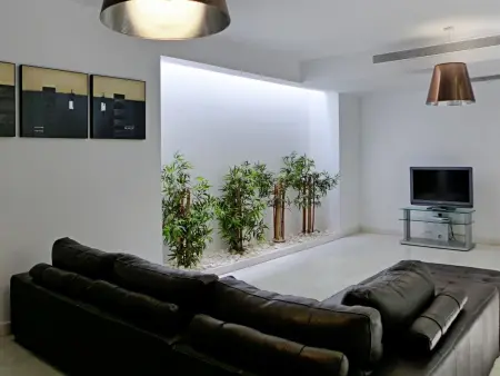 Villa luxueuse à El Duque avec piscine privée chauffée - Photo 3
