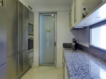 Villa luxueuse à El Duque avec piscine privée chauffée - Photo 13