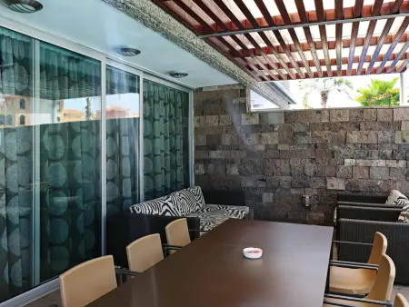 Villa luxueuse à El Duque avec piscine privée chauffée - Photo 16