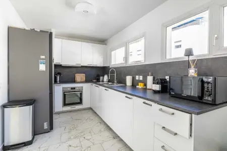 SZ-6-REBOULIN, Duplex moderne climatisé - 3 chambres/6 places - Cannes - Photo 121