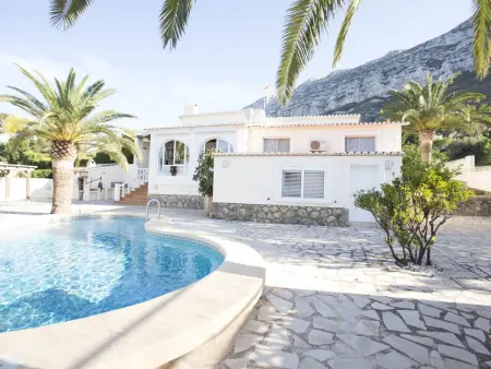 Villa rénovée avec piscine privée et parking au Montgo - Photo 3