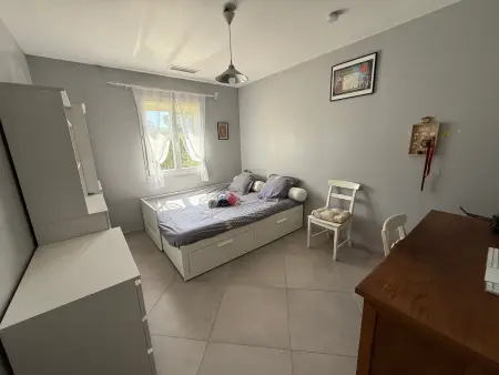 Charmante maison, piscine et clim - 8 pers., Maison 8 personnes à Mallemort - Photo 9