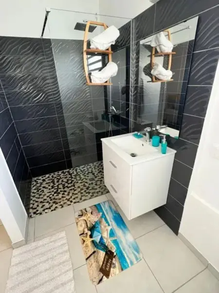 Bungalow avec piscine privée à Sainte-Luce, Bungalow 2 personnes à Sainte Luce - Photo 3