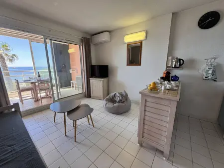 Appartement vue mer, parking - 4 pers., Appartement 4 personnes à Six Fours les Plages - Photo 3