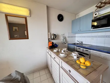 Appartement vue mer, parking - 4 pers., Appartement 4 personnes à Six Fours les Plages - Photo 4