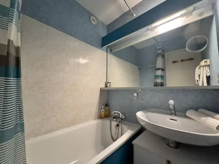 Appartement vue mer, parking - 4 pers., Appartement 4 personnes à Six Fours les Plages - Photo 6