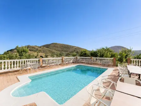 Deux maisons, piscine privée - 16 pers., Gite 16 personnes à Alcaucín - Photo 1