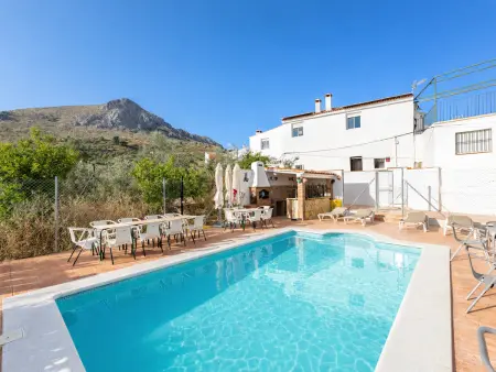 Deux maisons, piscine privée - 16 pers., Gite 16 personnes à Alcaucín - Photo 2