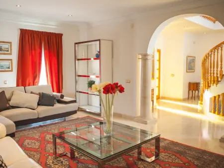 Villa spacieuse avec piscine privée, parking gratuit - Photo 15