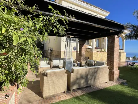 Villa spacieuse avec piscine privée, parking gratuit - Photo 16