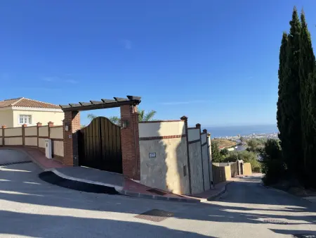 Villa spacieuse avec piscine privée, parking gratuit - Photo 17