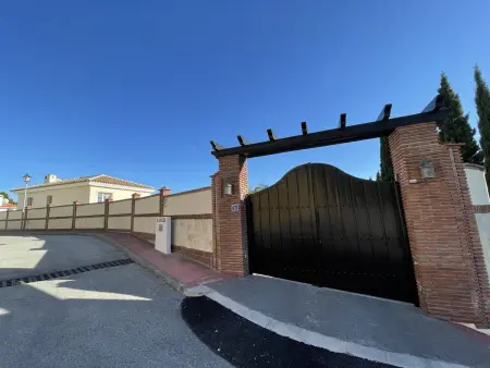 Villa spacieuse avec piscine privée, parking gratuit - Photo 19