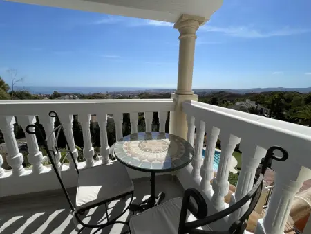 Villa spacieuse avec piscine privée, parking gratuit - Photo 23