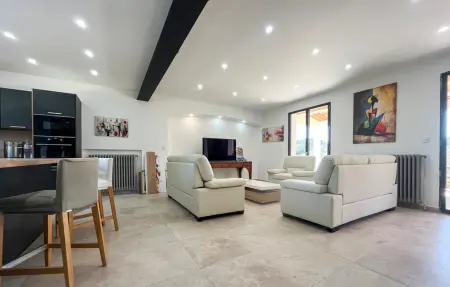 Maison 15 personnes à Grans - Photo 2