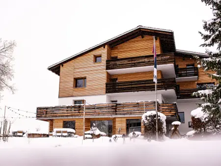 Flem Mountain Lodge, (Flims Waldhaus). Moderne neue 4.5 Ferienwohnung - Photo 1