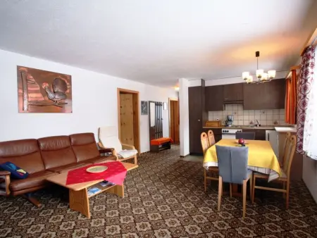 Ferienwohung Cavegn-Cavigelli, (Sedrun), 129.01, Appartement 5 personnes à Sedrun - Photo 1