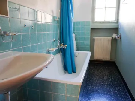 Ferienhaus Chasa Allegra, (Scuol), Appartement 4 personnes à Scuol - Photo 10