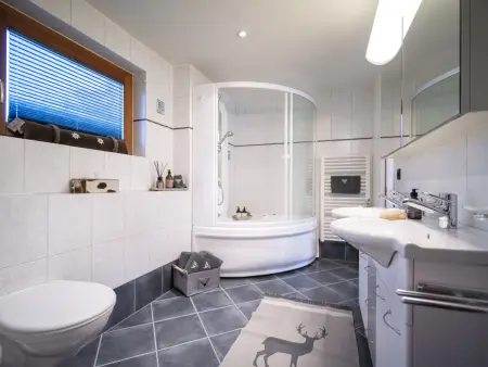 Meis Chalet, (Scuol), Appartement 9 personnes à Scuol - Photo 29