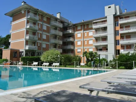 Residence Gardena - Ferienwohnung 11 mit Pool, Appartement 5 personnes à Lignano Pineta - Photo 9