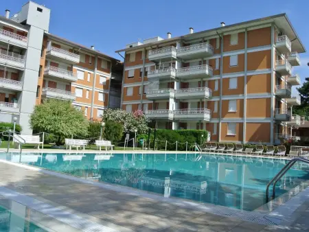 Residence Gardena - Ferienwohnung 11 mit Pool, Appartement 5 personnes à Lignano Pineta - Photo 14