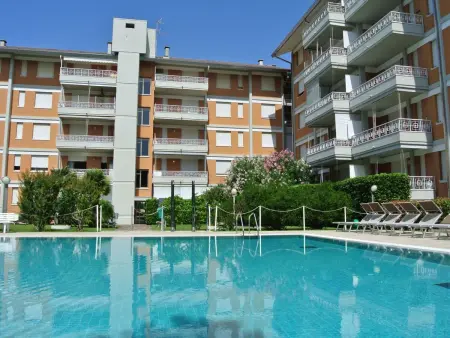 Residence Gardena - Ferienwohnung 11 mit Pool, Appartement 5 personnes à Lignano Pineta - Photo 16