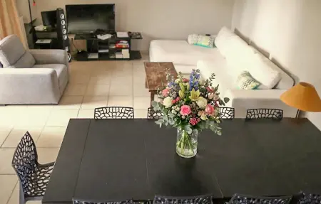 Maison avec piscine privée, Maison 12 personnes à Puget - Photo 1