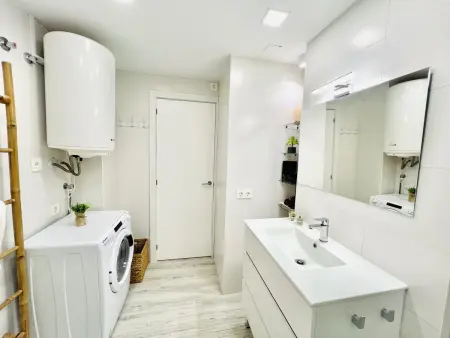 Appartement lumineux, vue montagne - 6 pers., Appartement 6 personnes à Platja d'Aro i S'Agaró - Photo 8