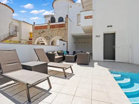 Villa avec piscine - 6 pers. Vue canal, Villa 6 personnes à Empuriabrava - Photo 2