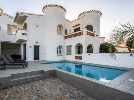 Villa avec piscine - 6 pers. Vue canal, Villa 6 personnes à Empuriabrava - Photo 5