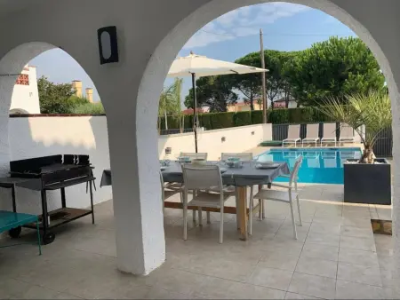 Villa élégante avec piscine privée - 8 pers., Villa 6 personnes à Empuriabrava - Photo 2