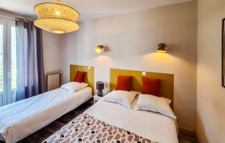 Jolie maison avec piscine, Maison 15 personnes à Castet Arrouy - Photo 15