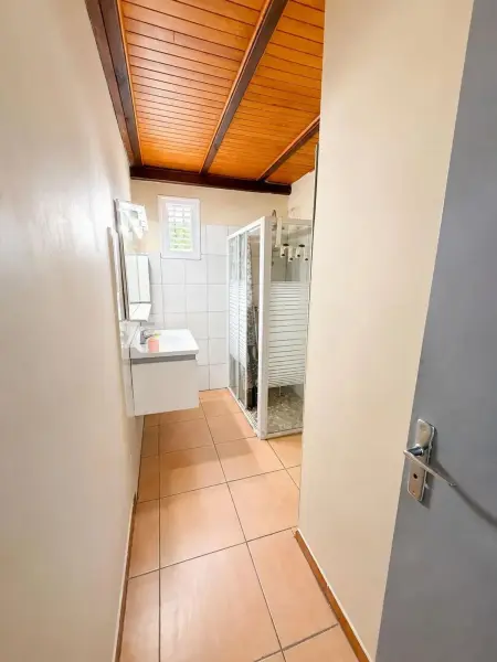 Appartement lumineux au bord de la mer à Le Diamant - Photo 28