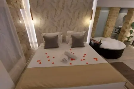 Estudio Deluxe con cama grande y jacuzzy, Appartement compact de luxe avec jacuzzi - Photo 6