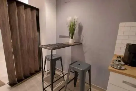 Estudio Deluxe con cama grande y jacuzzy, Appartement compact de luxe avec jacuzzi - Photo 9