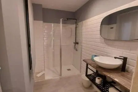 Estudio Deluxe con cama grande y jacuzzy, Appartement compact de luxe avec jacuzzi - Photo 15