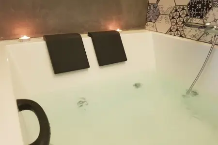 Apartamento superior con jacuzzy, Appartement de standing avec jacuzzi - Photo 11