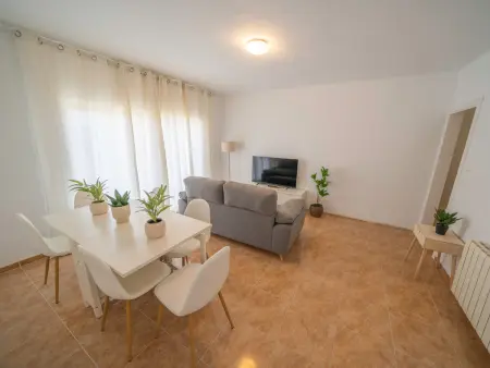 Appartement à Pineda de Mar pour 6, proche mer, climatisé, avec balcon et Wi-Fi - Photo 10