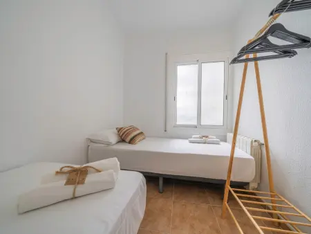 Appartement à Pineda de Mar pour 6, proche mer, climatisé, avec balcon et Wi-Fi - Photo 11
