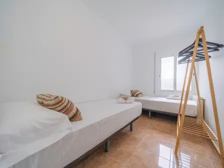 Appartement à Pineda de Mar pour 6, proche mer, climatisé, avec balcon et Wi-Fi - Photo 12