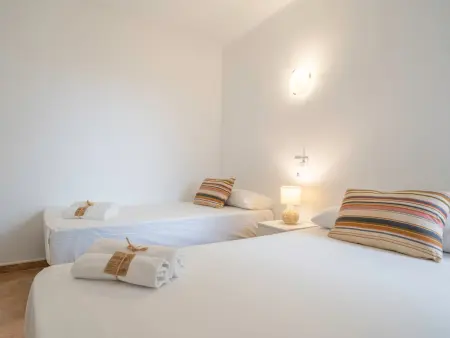 Appartement à Pineda de Mar pour 6, proche mer, climatisé, avec balcon et Wi-Fi - Photo 13