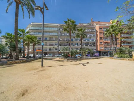 Appartement à Pineda de Mar pour 6, proche mer, climatisé, avec balcon et Wi-Fi - Photo 18