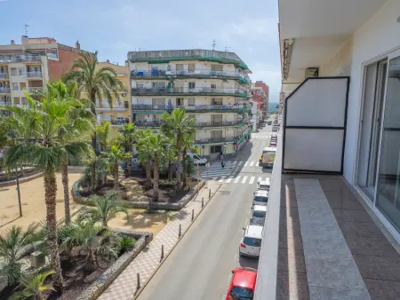 Appartement à Pineda de Mar pour 6, proche mer, climatisé, avec balcon et Wi-Fi - Photo 19