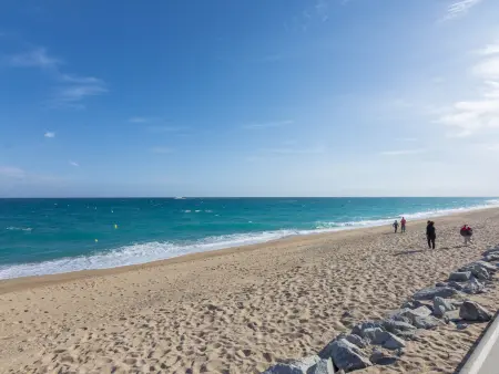 Appartement à Pineda de Mar pour 6, proche mer, climatisé, avec balcon et Wi-Fi - Photo 20