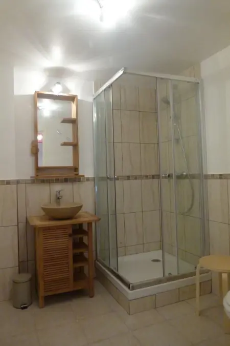 Studio für zwei Personen, Appartement 2 personnes à Bagnols en Forêt - Photo 4